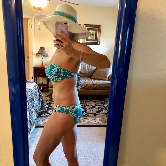 Xhilaration bandeau bikini size M - Picture 3 of 6